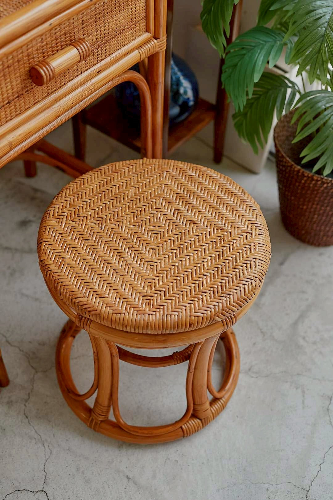 Rattan Arch Mirror Dresser Set