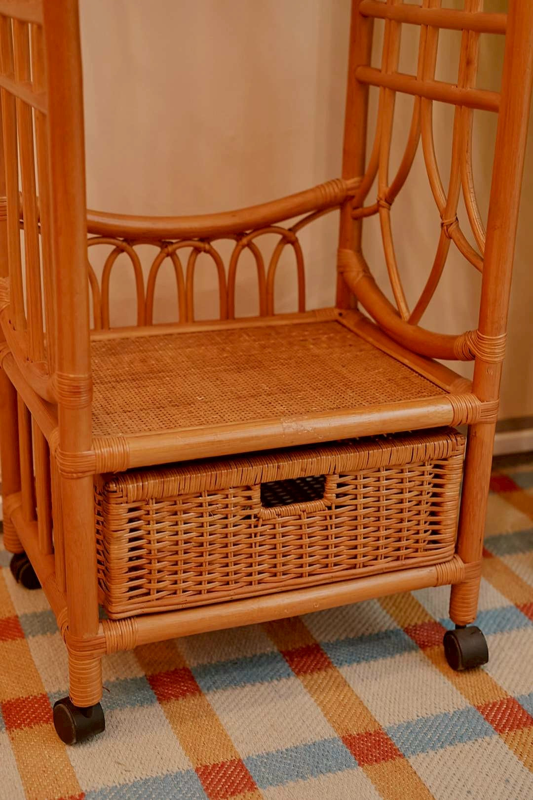 Rattan Mirror hanger rack