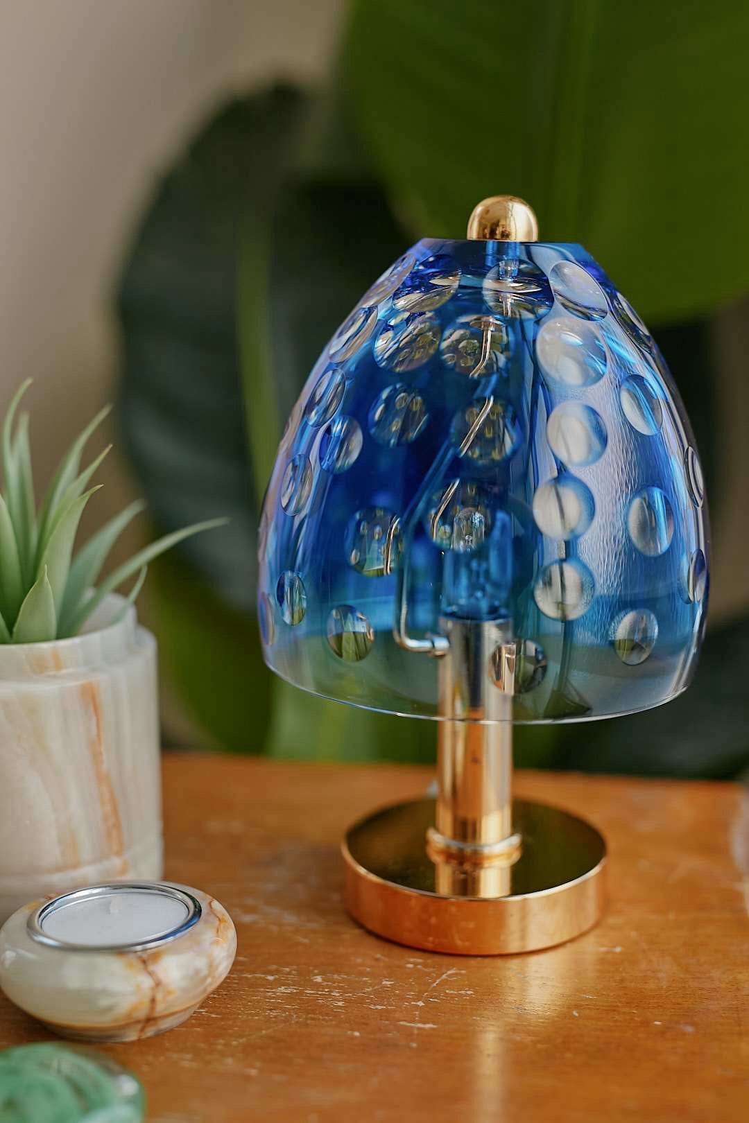 HOYA Crystal Blue Dot Lamp