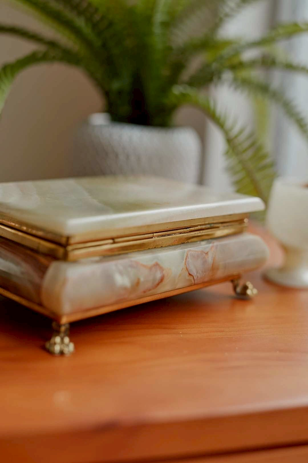 Onyx jewelry case