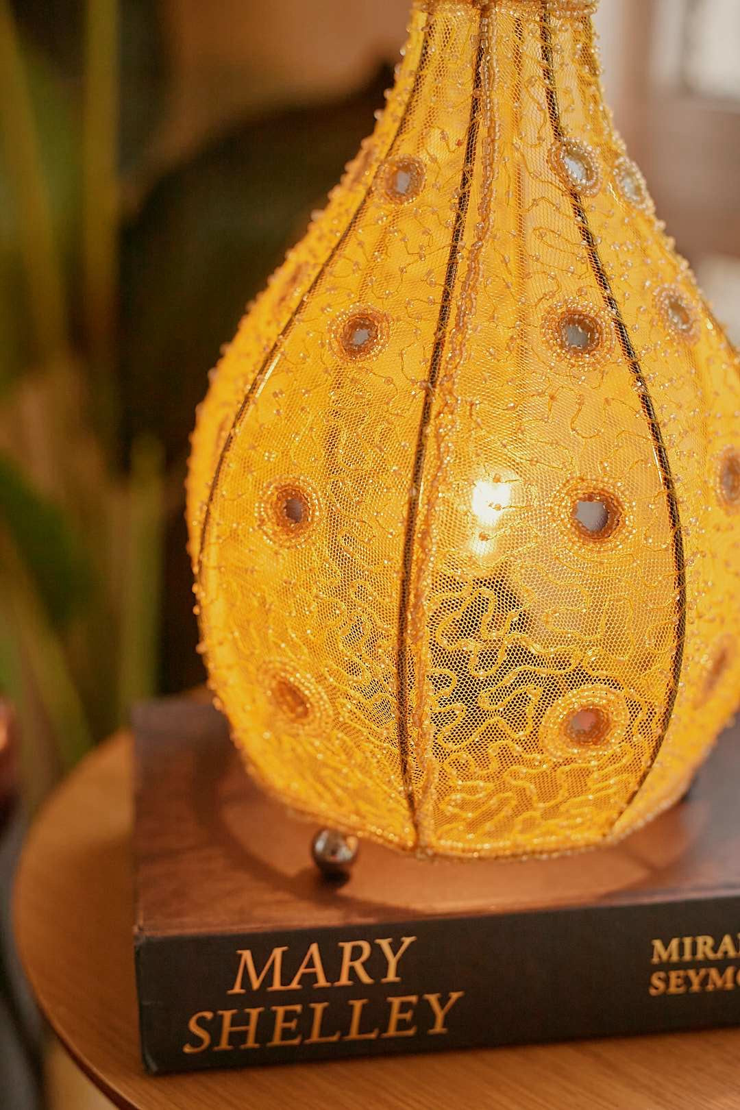 Taj Mahal Bead Lamp (yellow)