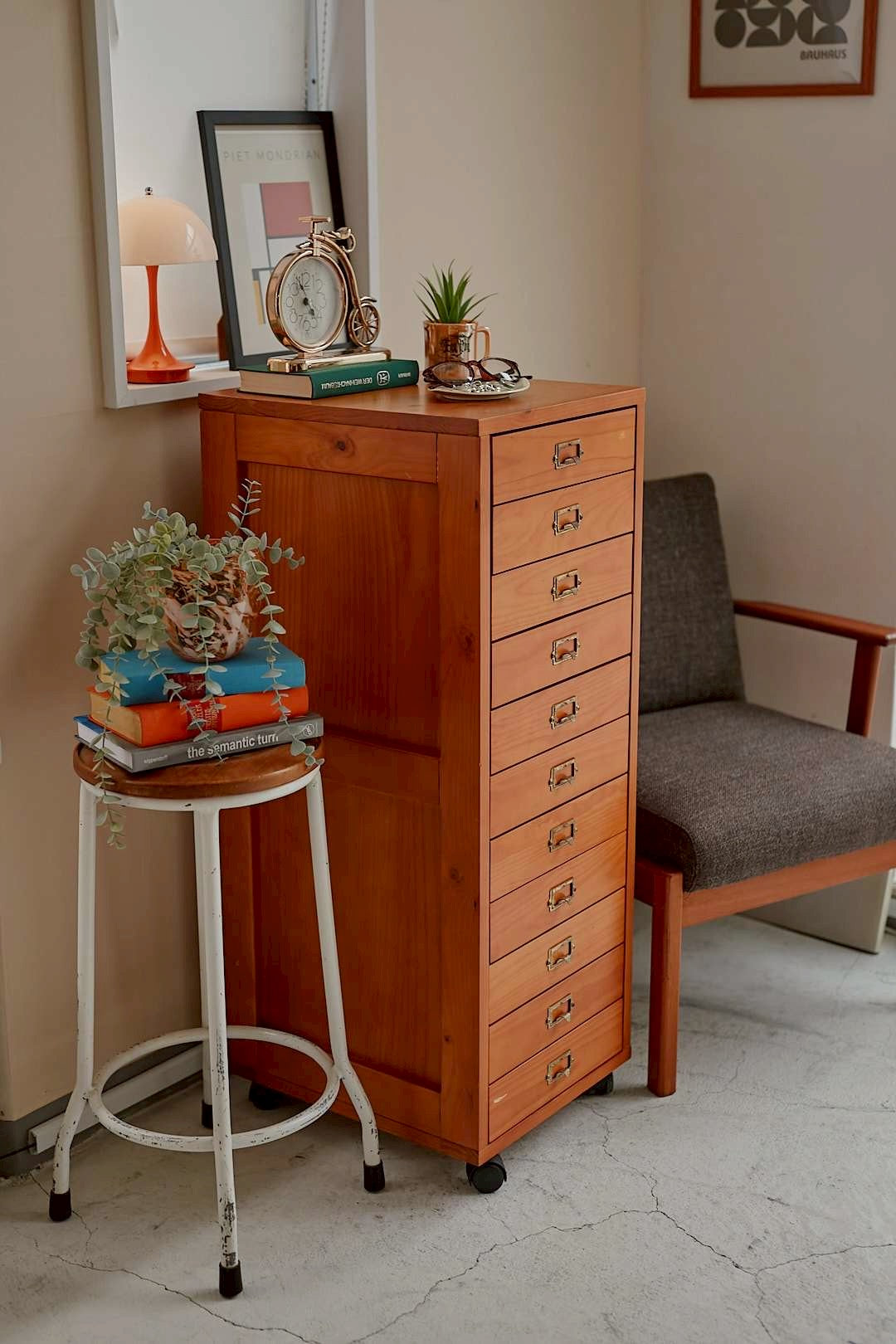 Vintage 11drawer chest