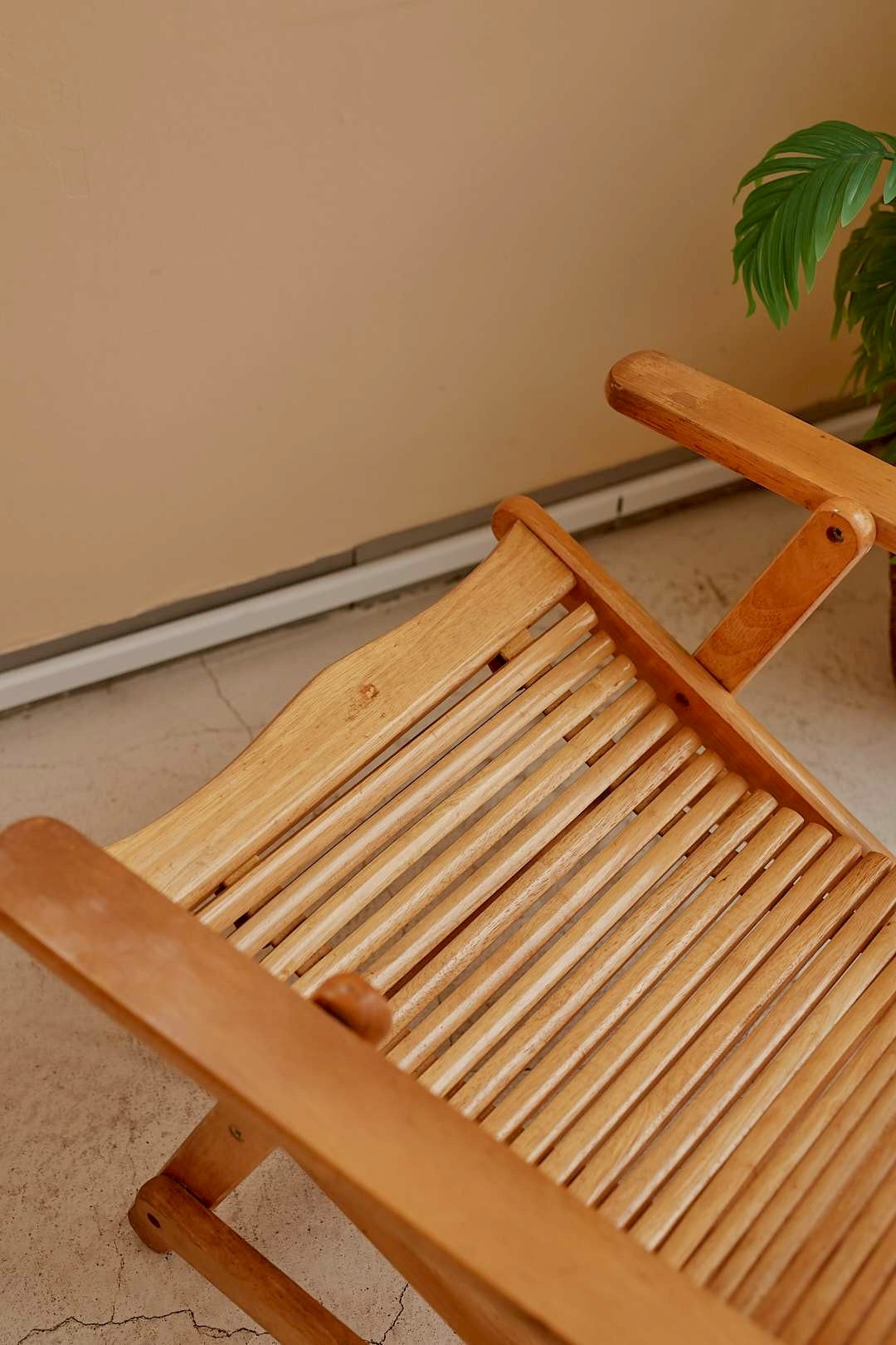 Wood Slat Chair