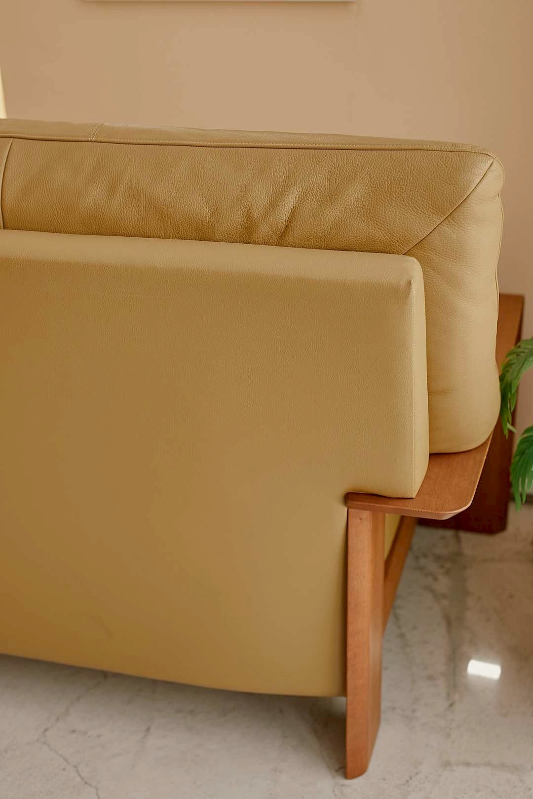 Chitano Comfort Sofa