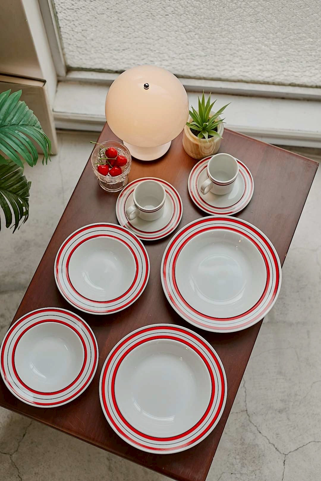 Adam&Eve
Red Line Cup & Saucer
