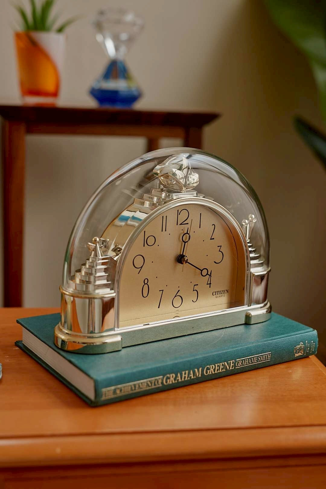 CITIZEN Crystal Arch Clock