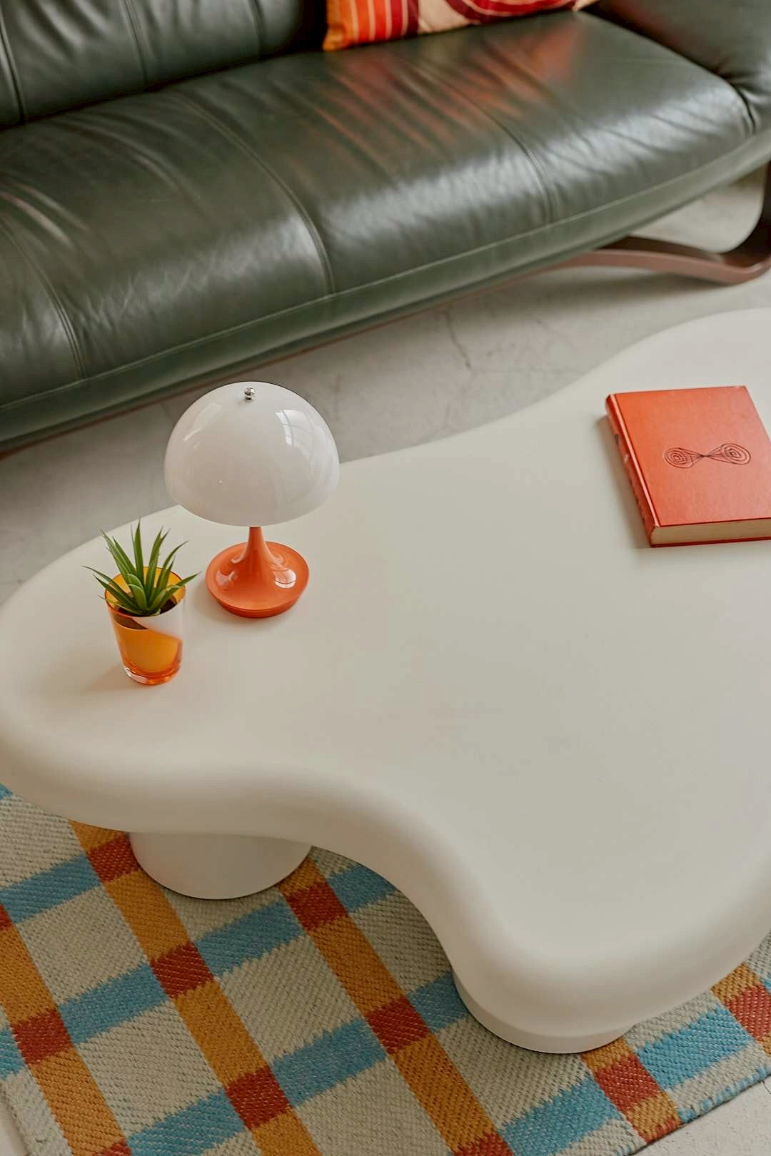 Streamline Wave Table