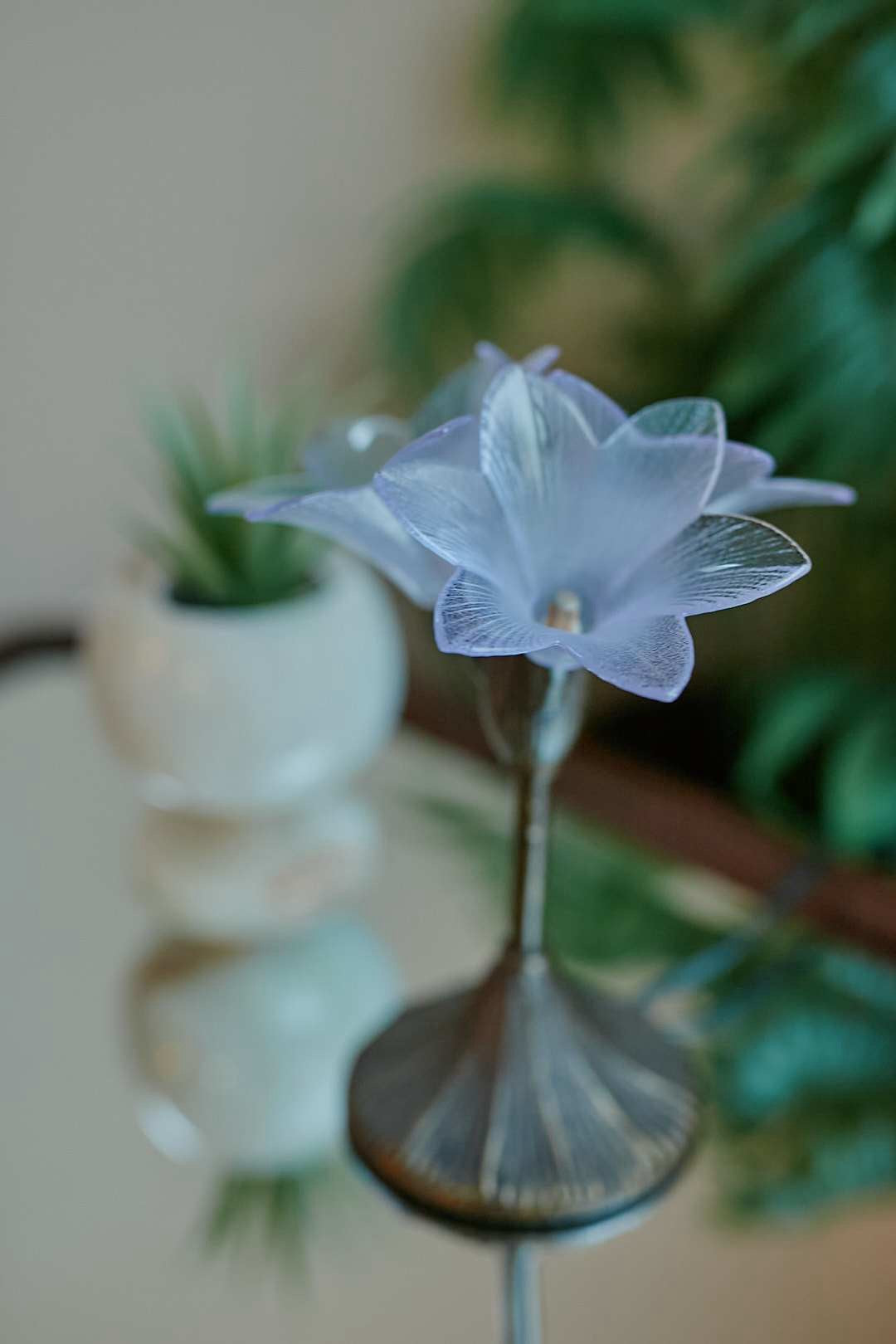 HOYA ブルーフラワーガラスランプ